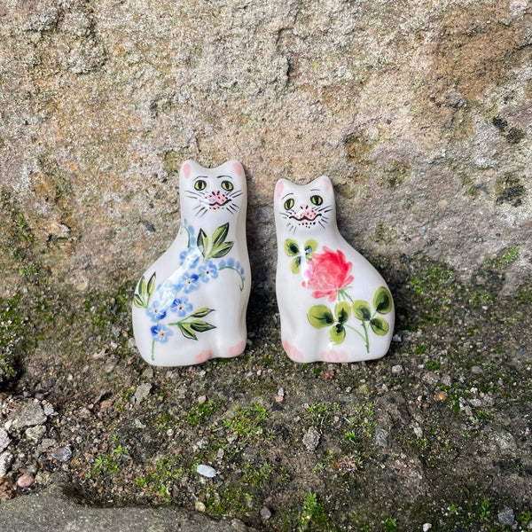 Forget Me Not Cat Brooch