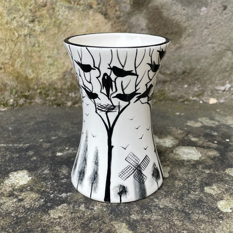 Earlshall Small Beaker Vase