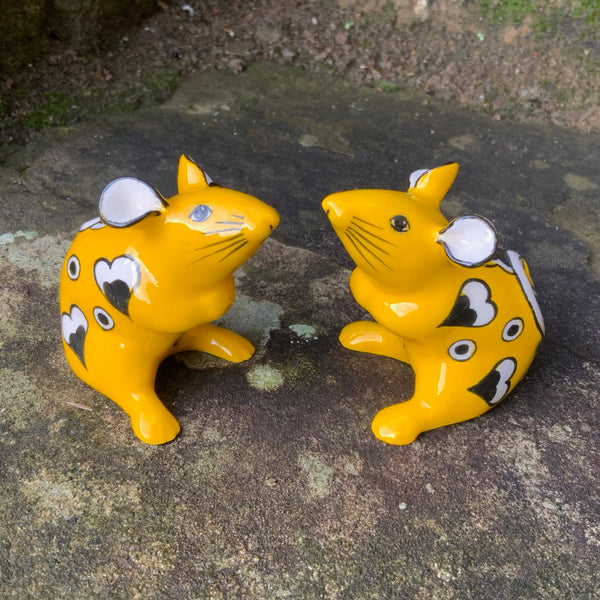 Yellow Gallé Mouse