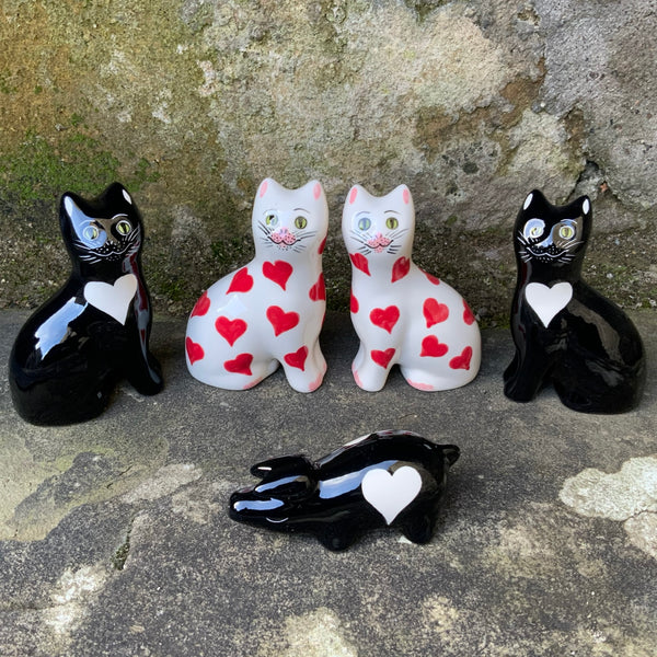 Red Hearts Tiny Cat