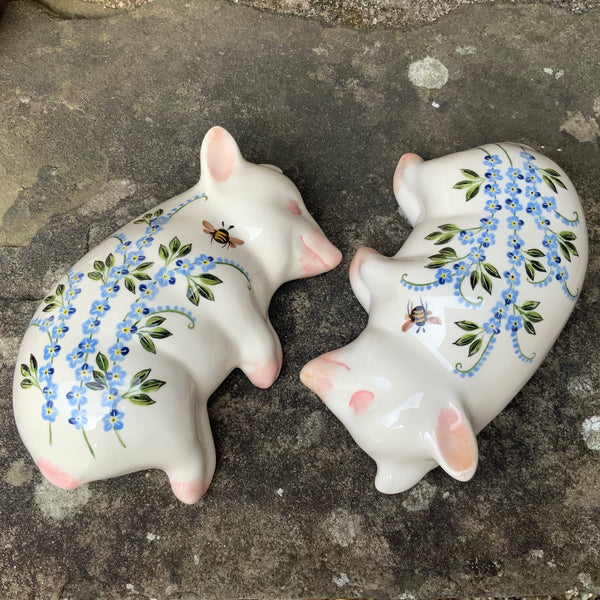 Forget Me Not with Bee Sleeping Piglet
