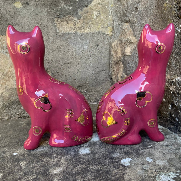 Gold Gallé Maroon Small Cat