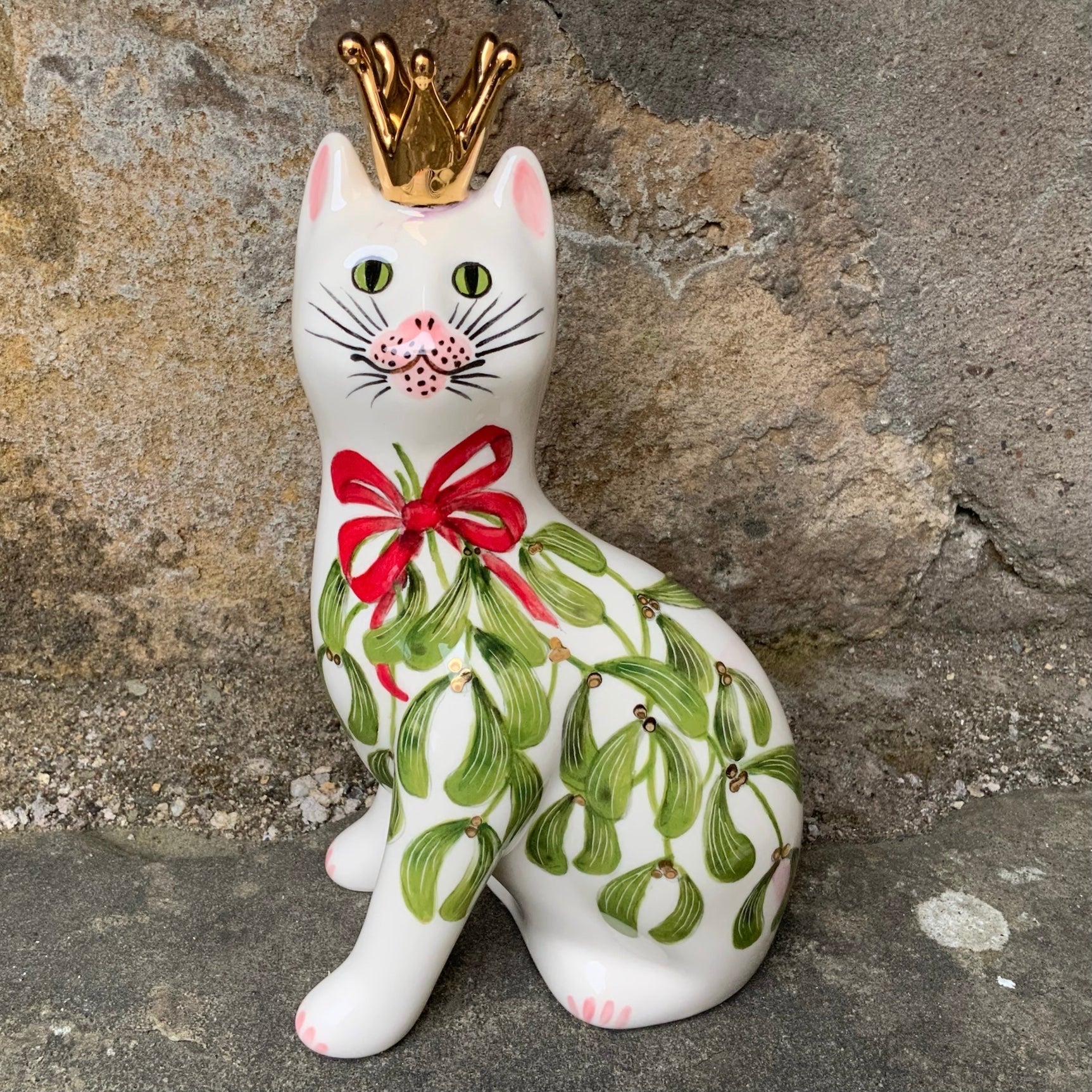 Crown Mistletoe Small Cat