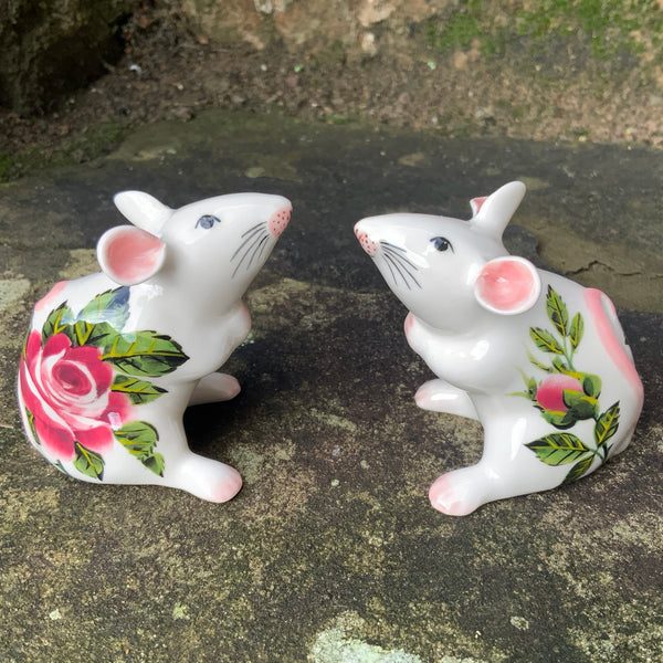 Cabbage Rose Mouse