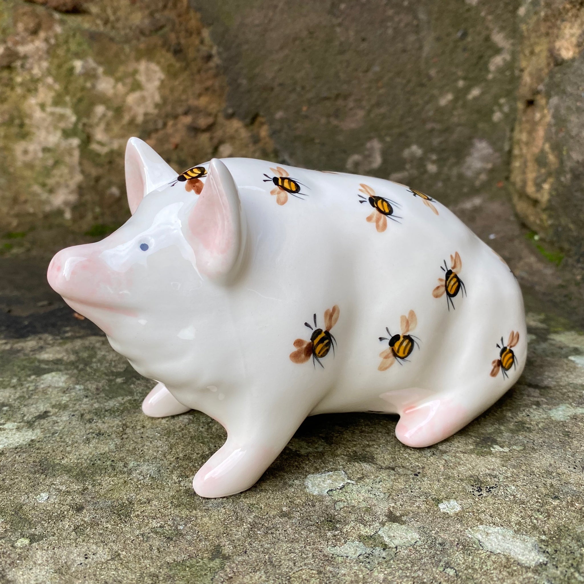 Bee Small Pig