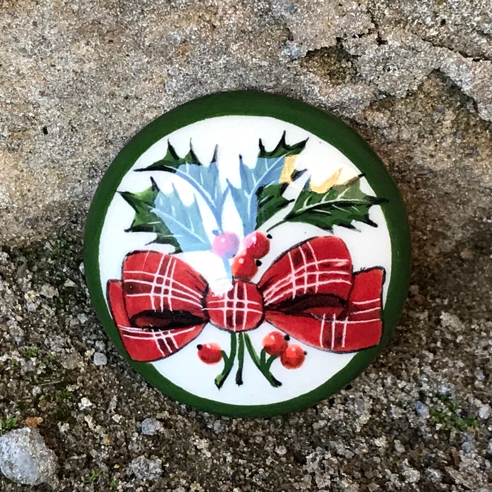 Tartan Holly Round Brooch